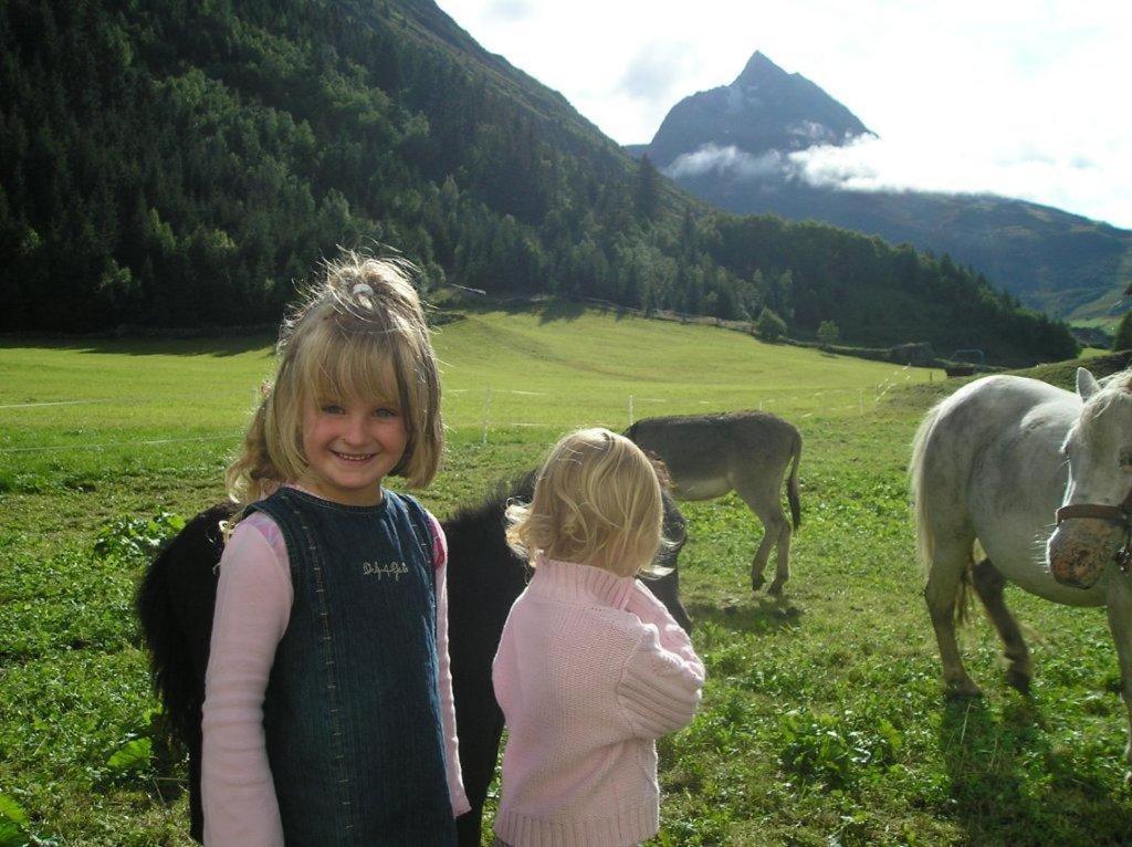 Apart Lurega - Inklusive Sommer Card Galtur Bagian luar foto